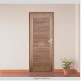 porta de madeira maciça frisada Vitória