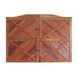 portão de madeira garagem Goiânia